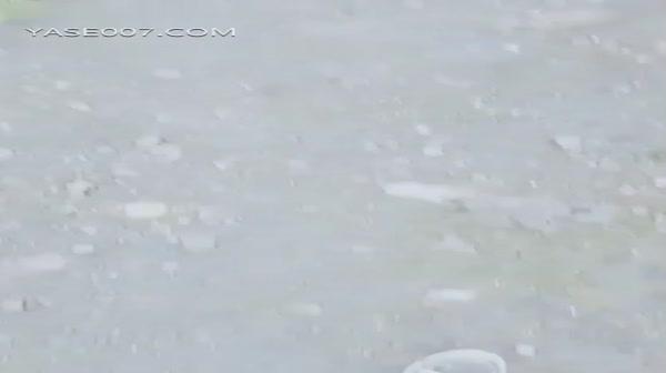 新脸孔姐妹花山上搭讪个采山货的小伙野战妹妹用逆天的巨乳给他胸推妹妹不单奶大还声音甜美